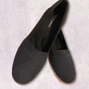 Black canvas wedges size 8